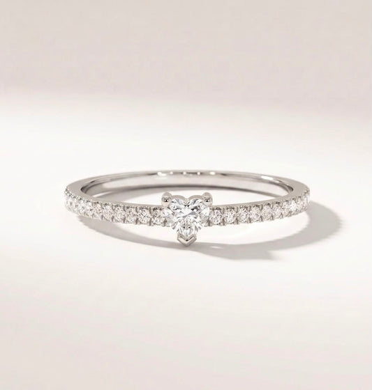 Minimal Heart Ring
