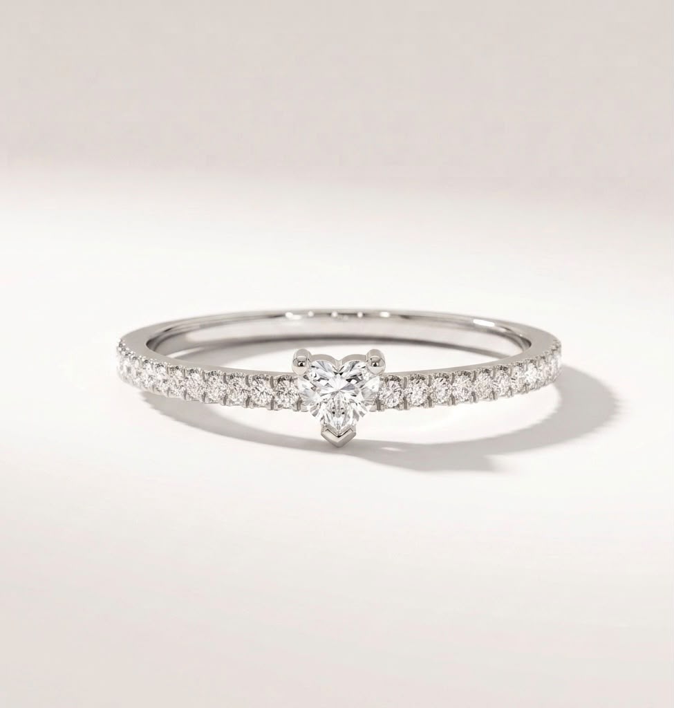 Minimal Heart Ring