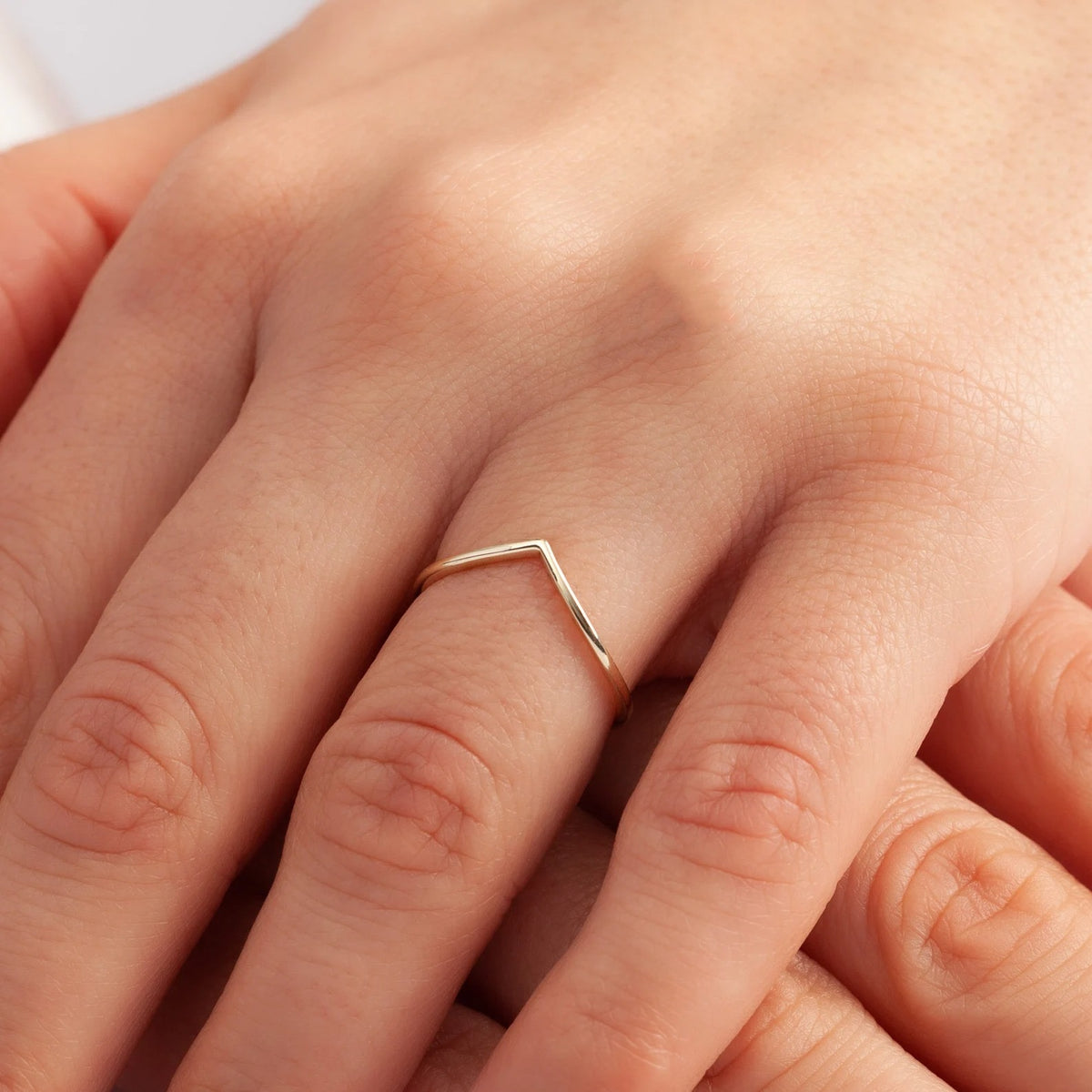 V Shape Band