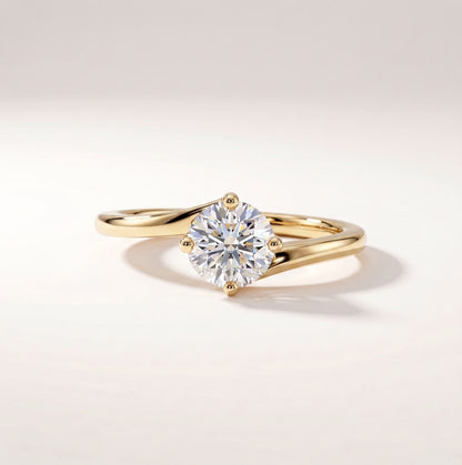 Round Solitaire Twisted Band