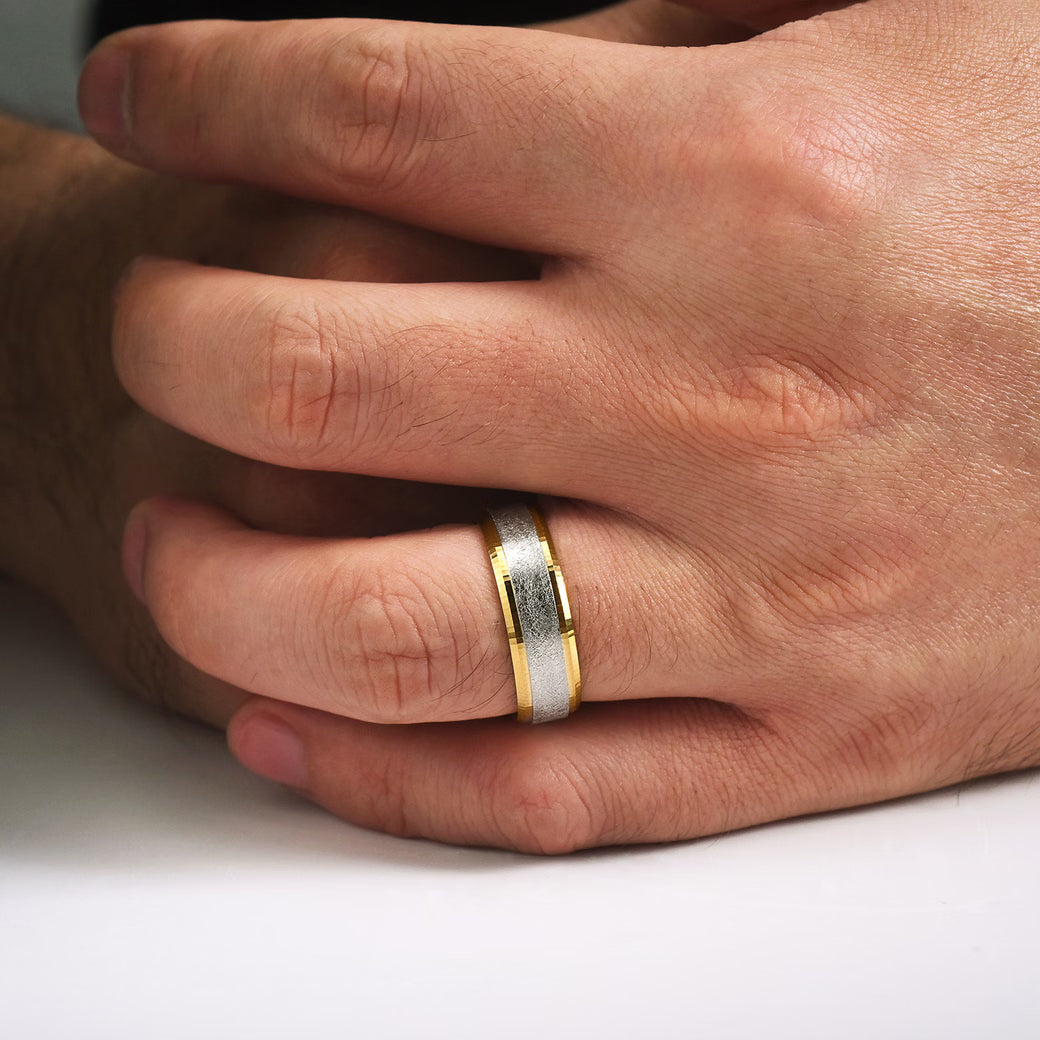 The Paramount Ring