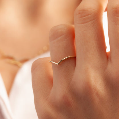 V Shape Band