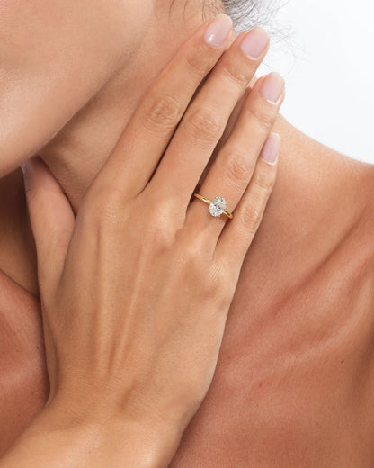 Oval Cut Solitaire
