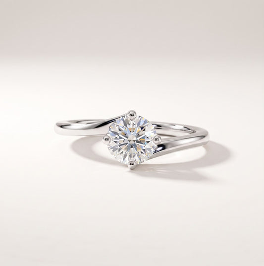 Round Solitaire Twisted Band