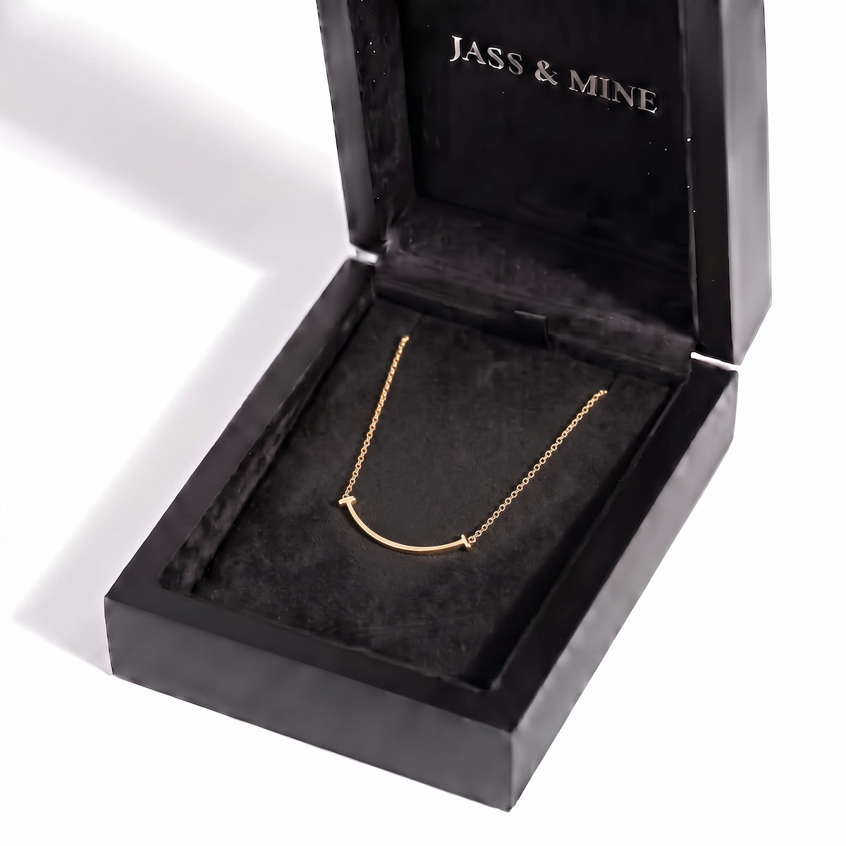 Smile Bar Necklace