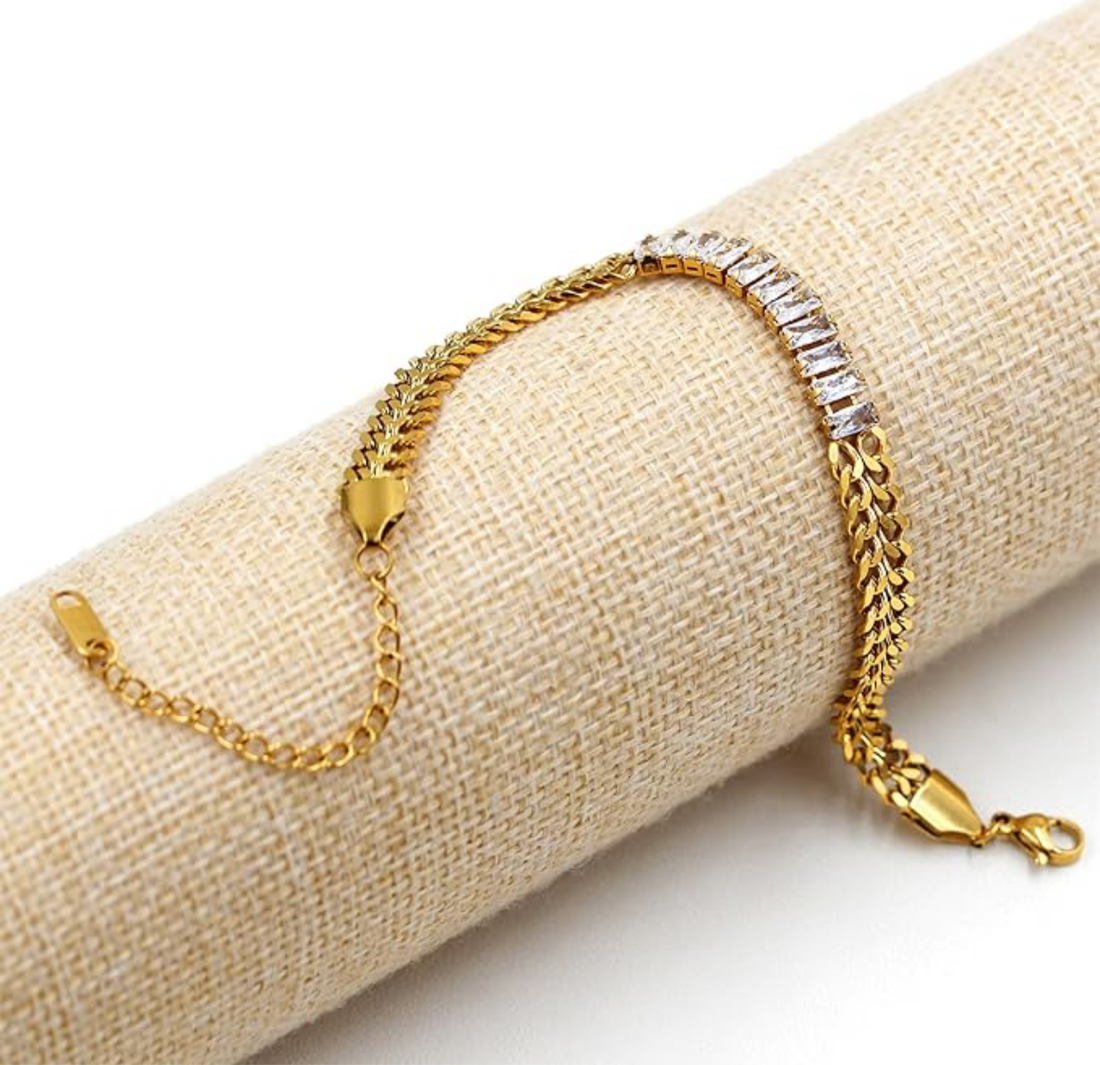 Minimal Baguette Bracelet V2