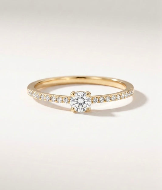 Minimal Solitaire Ring